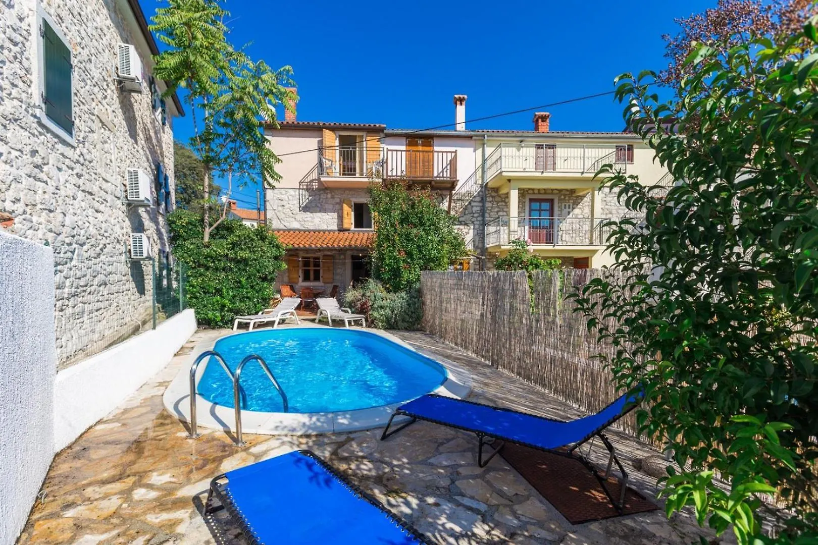 Πανσιόν Stone House Nera With Pool Ξενοδοχείο Dračevac